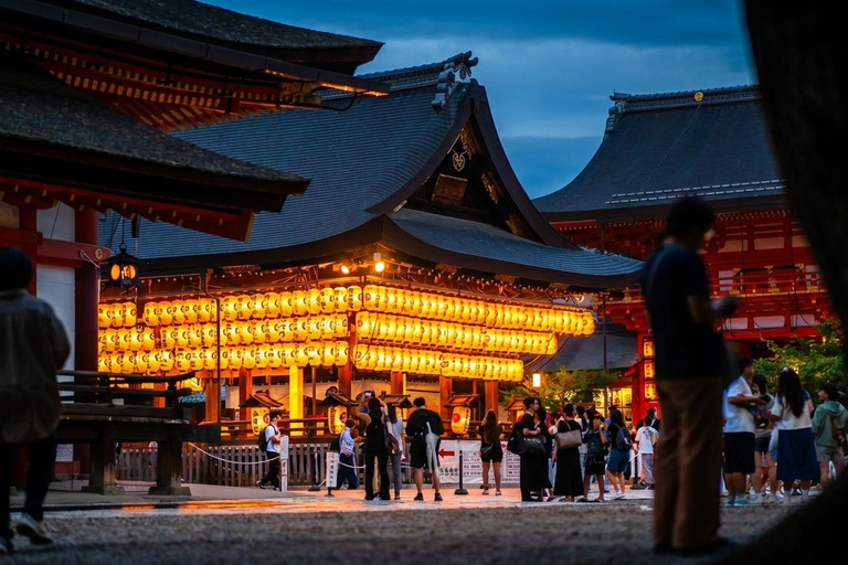 Kyoto Cherry Blossom Night: Local Hanami & Izakaya Walk Cherry Blossom Evening Walk & Local Izakaya