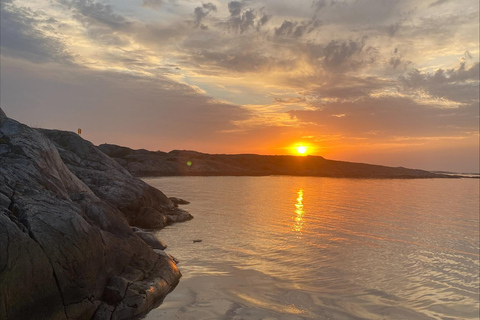 Gothenburg: Brännö and Galterö Guided Hiking Tour with Fika