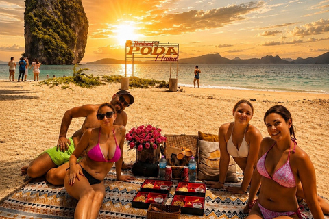 Krabi: Private luxury Longtail Boat Sunset & Plankton Tour