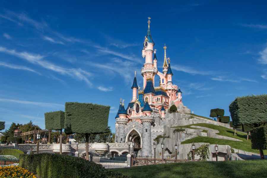 Disneyland Paris: Flughafentransfer zum/vom Flughafen Charles de Gaulle. Foto: GetYourGuide