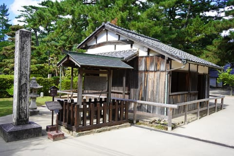 Private Shore Excursion: Hagi History & Mt. Kasayama - Image 2