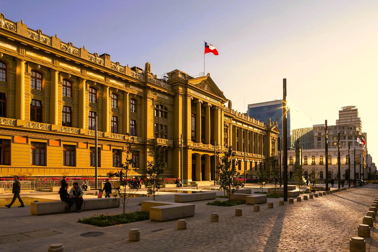 Santiago : visite privée de la ville avec le musée Neruda