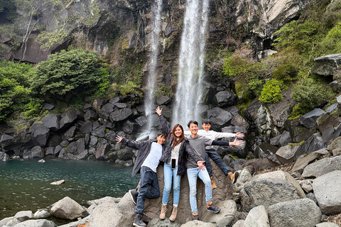Jeju: UNESCO South & East Highlights 2 Days Combo Tour
