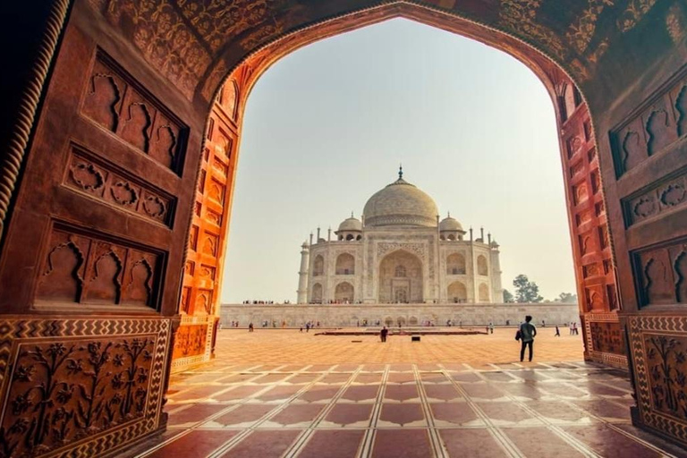Agra Highlights Tour Taj Mahal, Agra Fort & Guide with Entry Private Tour Car Guide Without Tickets