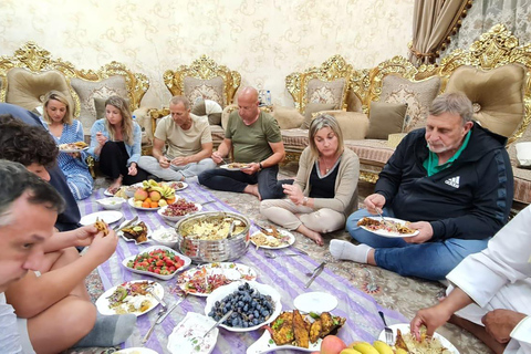 From Muscat: Authentic Omani Dinner with a Local Family