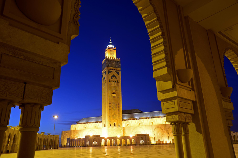 Casablanca: Layover Sightseeing Tour with Airport Transfer Layover including the Moroccan Hammam and traditional Dinner