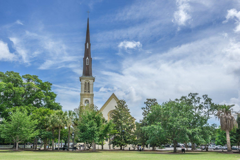 Esplendor natalino: Uma excursão a pé de Natal em CharlestonEsplendor natalino: Um passeio a pé de Natal em Charleston