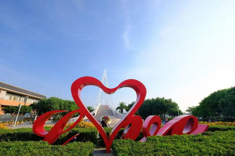 الضوء الذهبي والنسيم اللطيف: يوم على طول ساحل تامسويرحلة لمدة 9 ساعات {سيارة عمل ذات ثمانية مقاعد}