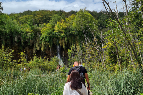 From Zagreb: Plitvice Lakes Tour with Kayaking Experience