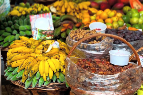 Funchal: Tuk-Tuk Tour with Madeira Wine and Honey Cake