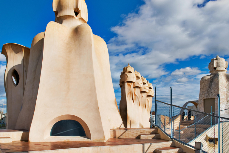 Barcelona: Sagrada Familia, Modernisme en Rondleiding door de Oude StadTour in het Frans