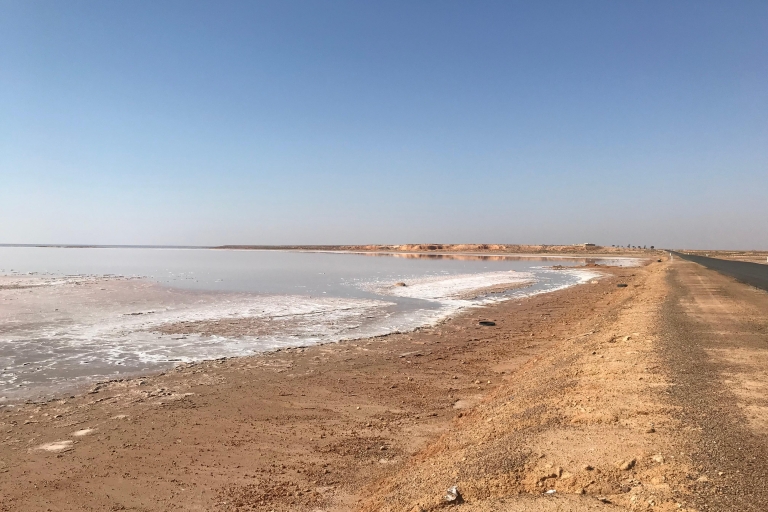 Excursion d'une journée à Tataouine et Chenini depuis Djerba ou ZarzisExcursion d'une journée à Tataouine et Chenini au départ de Djerba