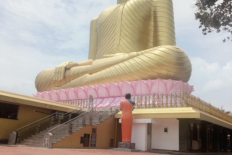 Ella: 3-Day Heritage Tour to Kandy, Nuwara Eliya & Sigiriya