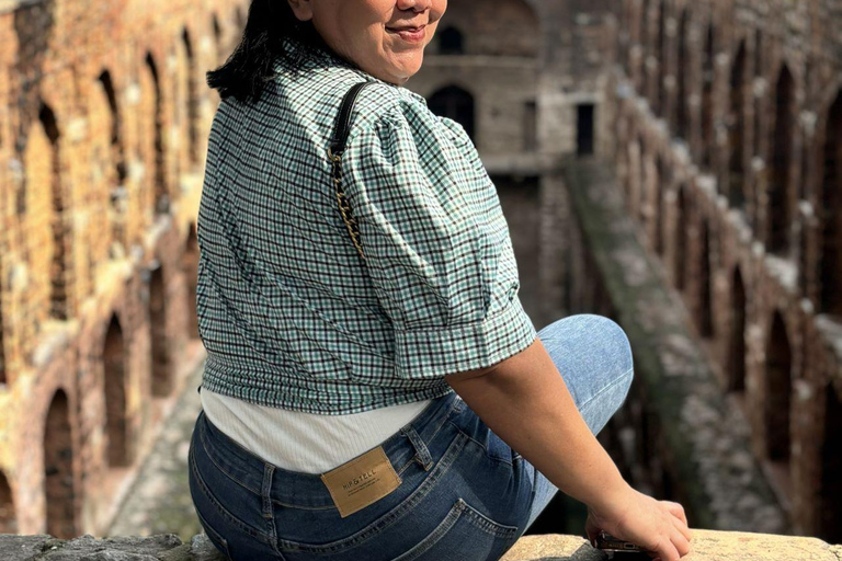 Delhi: Guided Shopping Tour Experience with Female Expert Exclusive Full-Day Shopping Tour with Female Expert Guide