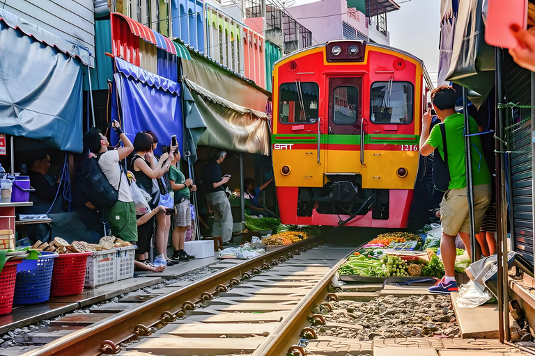 Bangkok: Railway & Floating Market with Sunset Cruise Buffet