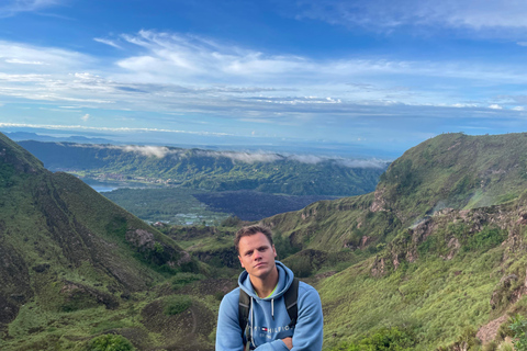 Escalada ao nascer do sol no Monte Batur com guia profissionalCom serviço de traslado do hotel, tudo incluído