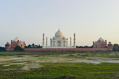 Taj Mahal Tour from Delhi Airport with All Inclusive Tour Guide Only.