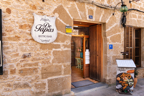 Alcudia: Self-Guided Gourmet Tapas and Wine Tour