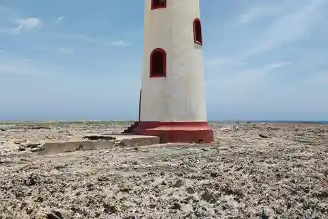 Excursão ao farol de Spelonk com guia local
