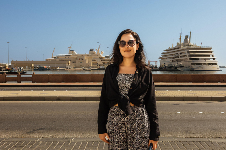 Muscat: Guided Walking Tour of Corniche, Souq & Mutrah Fort
