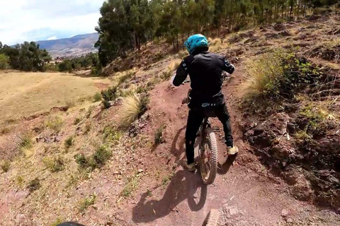 4 Ruins City Bike Tour in Cusco & Yunkaypata Valley