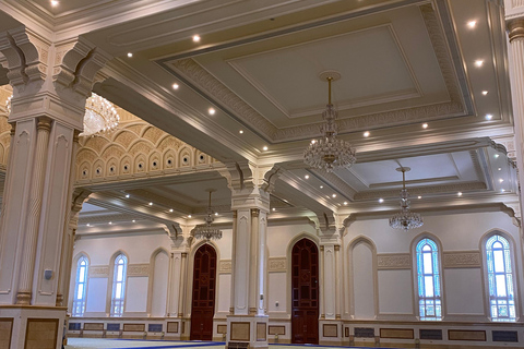 Salalah City Tour: Mosque, Al Gharif Project and Royal Farm