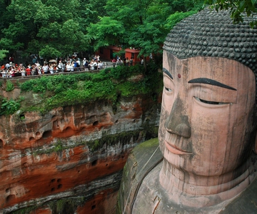 Chengdu: Leshan Buddha Optional Tours w/ Transfer or Guide