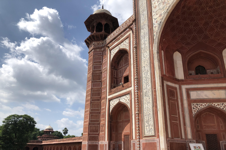 From Delhi: Agra Day Trip with Taj Mahal and Agra FortAC Car and Tour Guide Service Only