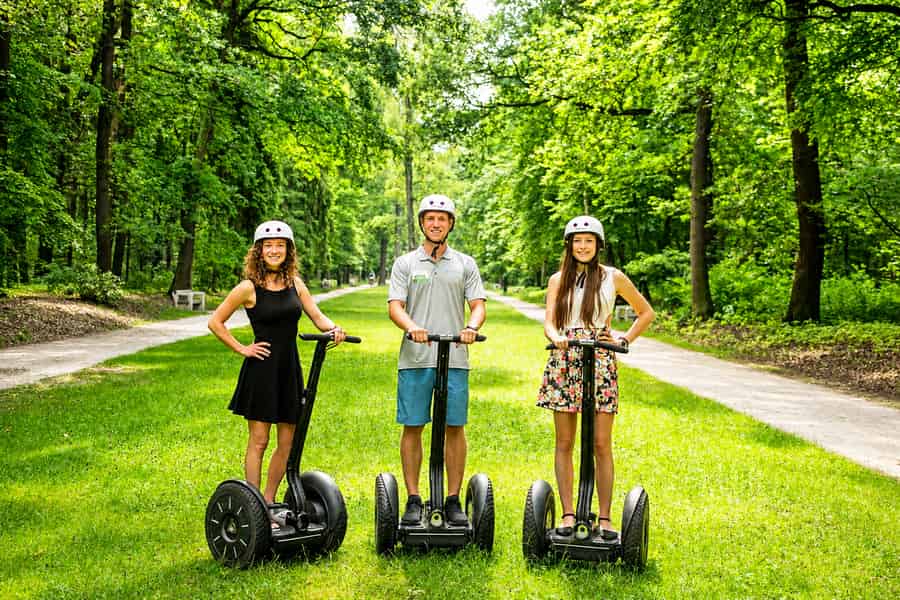 Prag: Gemeinsame Gruppe/Private Segway-Tour mit Hoteltransfer. Foto: GetYourGuide Prag: Gemeinsame Gruppe/Private Segway-Tour mit Hoteltransfer. Foto: GetYourGuide