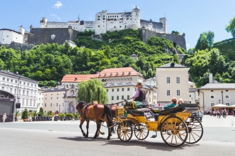 Salzburgo: tour privado a pie guiado por la vida de MozartTour privado guiado de 2 horas