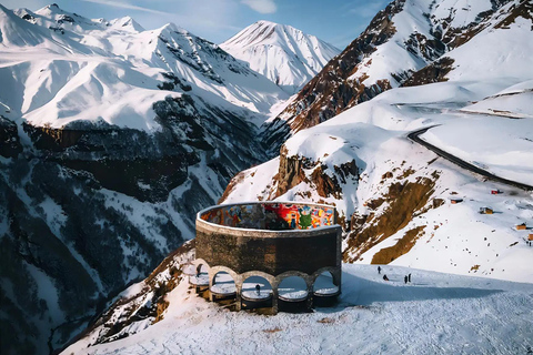 Tbilisi: Kazbegi, Gudauri, Gergeti & Ananuri Day Tour