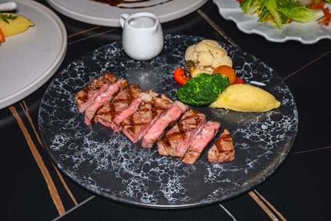 Bangkok: Cielo Sky Bar & Restaurant Rooftop Sharing Set for 2 People