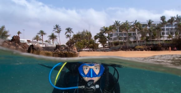Try Scuba Diving for beginners: Small Groups. Videos Included