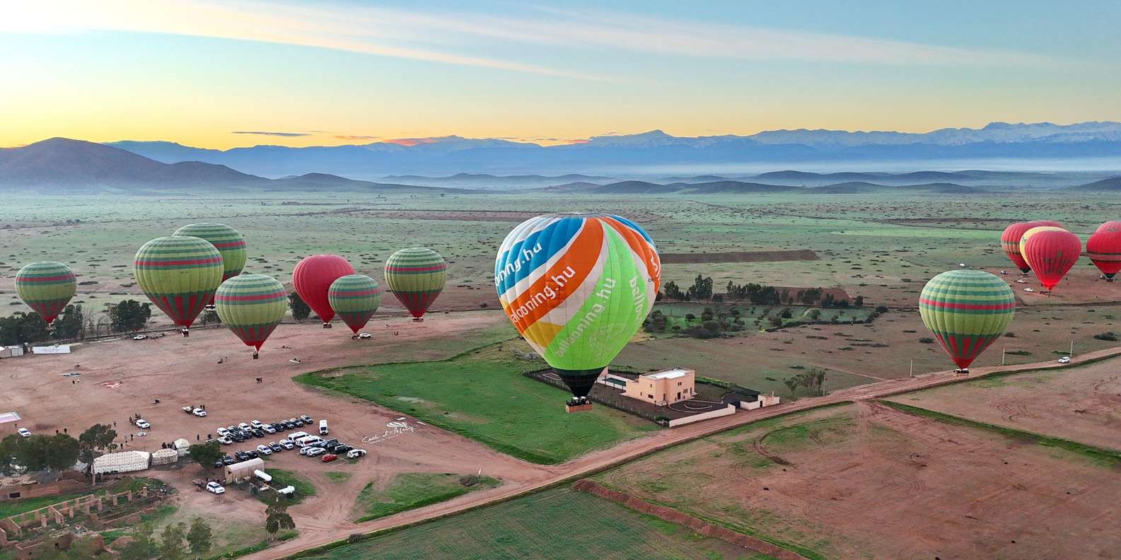 Marrakech: Hot Air Balloon Ride with Rooftop Breakfast