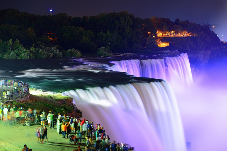 Niagara Falls, USA: Day & Night Small Group Tour with Dinner Shared Tour