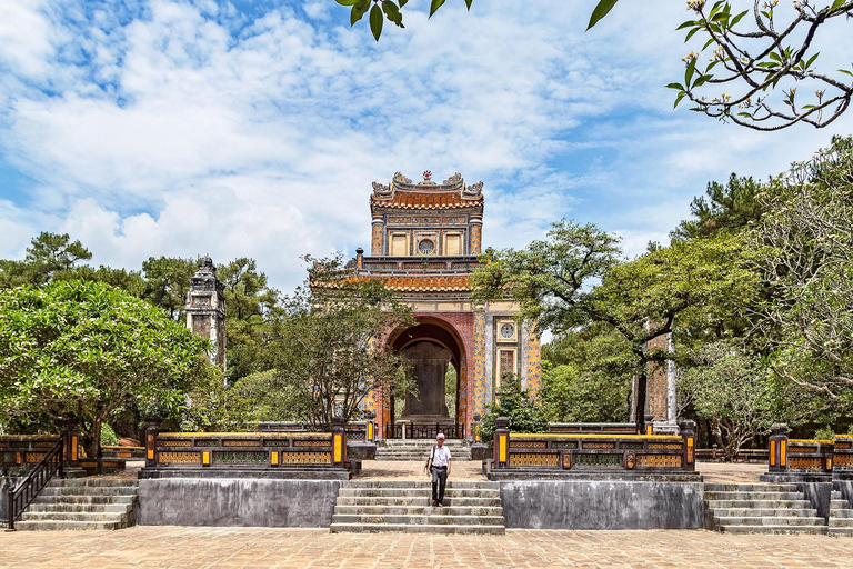 Hue: Exploring Royal City with Multi Options and Dragon Boat