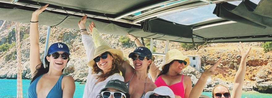 Au départ de Panormo : Croisière privée en catamaran avec déjeuner