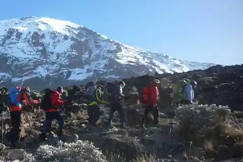 Montanha Kilimanjaro: 7 dias de caminhada de aventura na Rota Machame