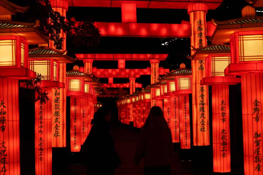 Akklimatisierungsgarten: Laternenfest - Japan im Licht. Foto: GetYourGuide