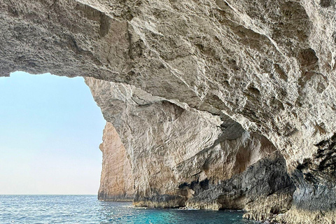 License Free Boat Rental to Turtle Island & Keri Caves