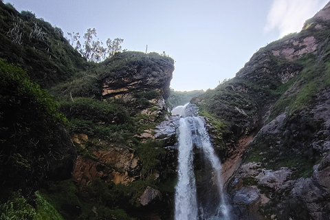 Hike in the Andes Mountains of Lima (Antakallo Waterfall) Hike in the Surroundings of Lima – Antakallo Waterfall
