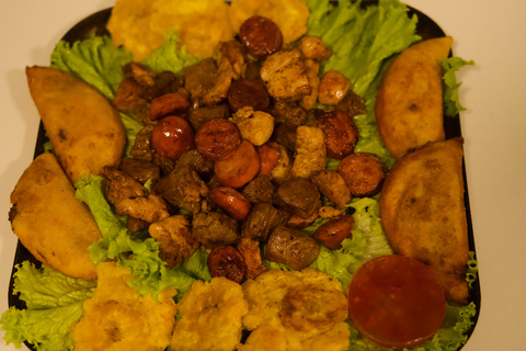 Cartagena, Colombia: Empanada-Making Class with Wine