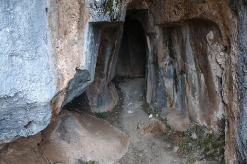 Cusco: Tunnels of Zone X - Temple of the Moon TourCusco: Zone X - Temple of the Moon Tour