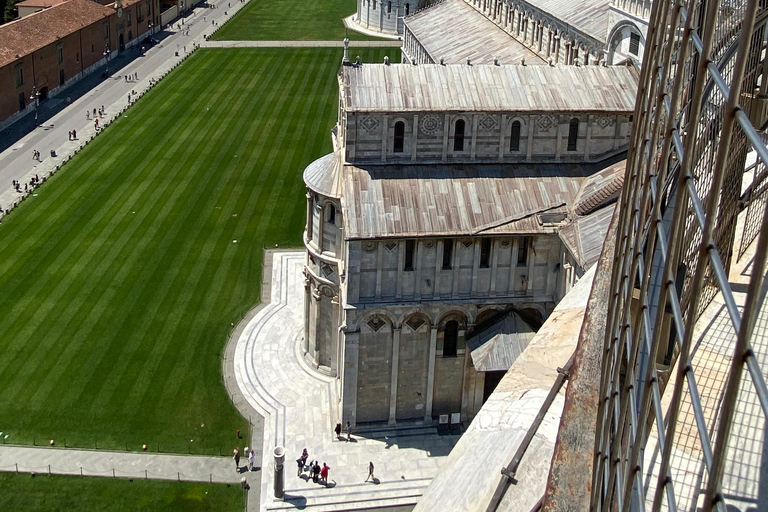 Pisa & Lucca with Wine Tasting and Lunch, from La Spezia Private Tour