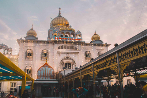 Delhi: Faz o teu próprio city tour particular e personalizadoTour guiado por carro e guia de turismo que fala inglês