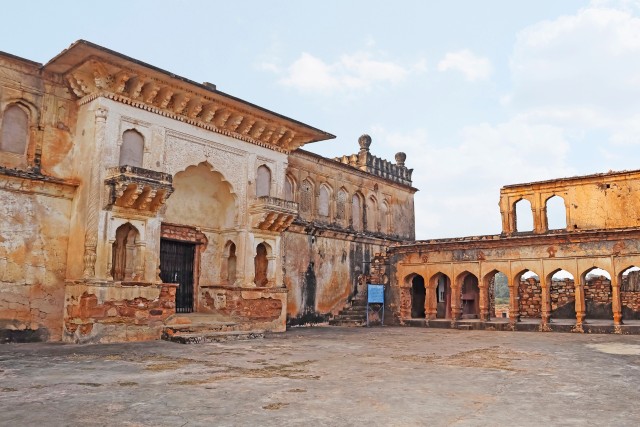 Visit 8-hours Excursion Trip to Unbeatable Kalinjar Fort in Khajuraho