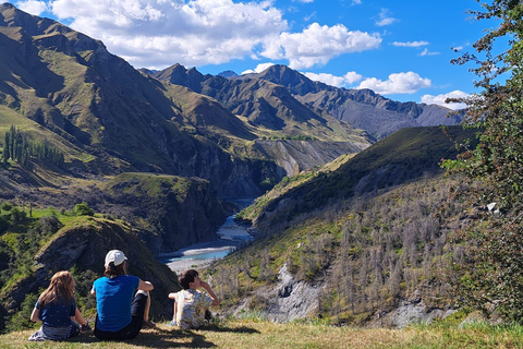 Queenstown: rafting en el río Shotover y excursión al cañón SkippersPor la mañana: Rafting en el río Shotover y excursión al cañón Skippers