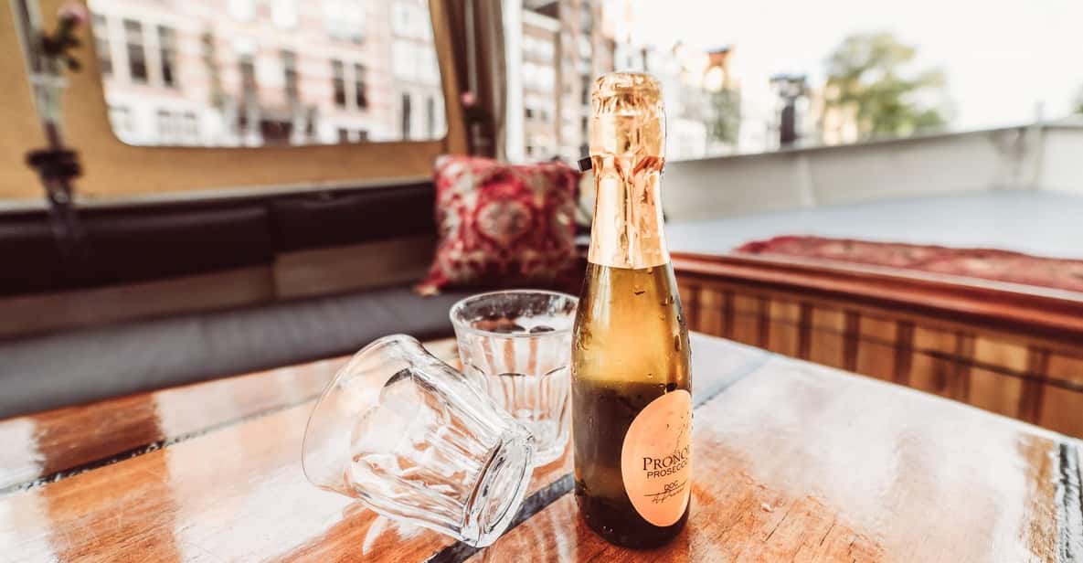 Afbeelding 11 van Amsterdam: Privé romantische grachtenrondvaart met prosecco/hapjes