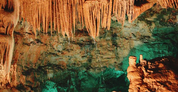 Lisbon: Mira de Aire Cave, Fatima, Nazare & Óbidos Tour