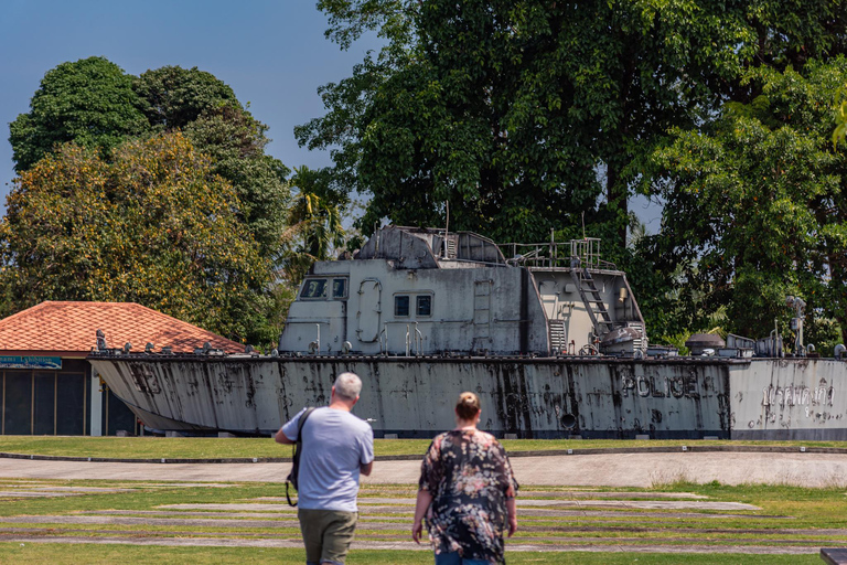 Depuis Phuket : quad, tyrolienne, rafting et faune à Khao LakFrom Phuket: Khao Lak ATV, Zipline, Rafting &amp; Wildlife Tour